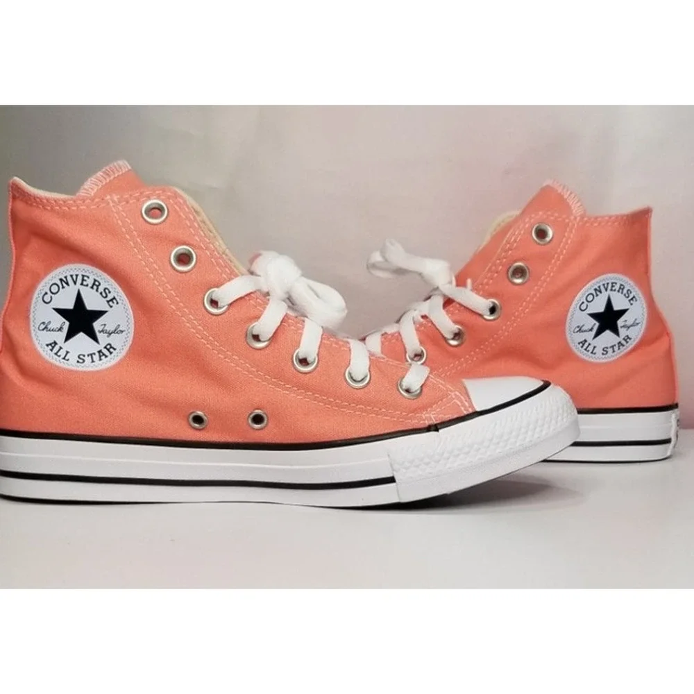 Converse CTAS Hi Top Classic Sneakers Women's Size 7.5 Illist Pink A09471F NWT - Picture 2 of 7